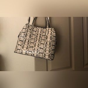 Animal print cross body purse